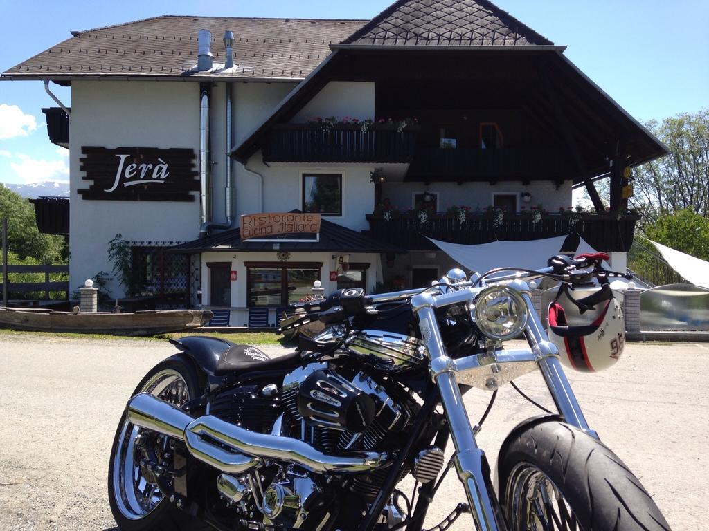 Jerà am Furtnerteich Hotel-Ristorante&Relax Mariahof Exterior foto