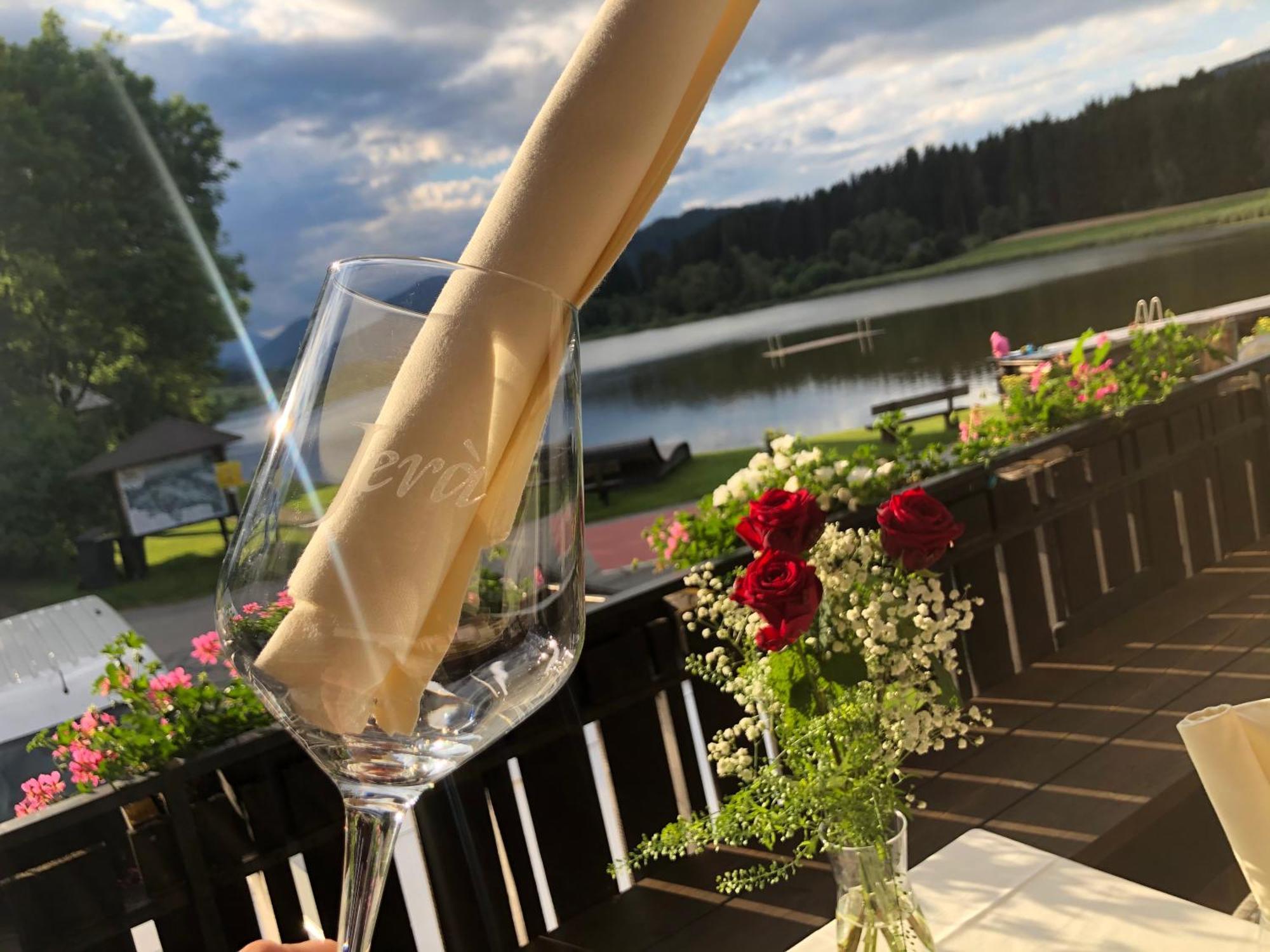 Jerà am Furtnerteich Hotel-Ristorante&Relax Mariahof Exterior foto